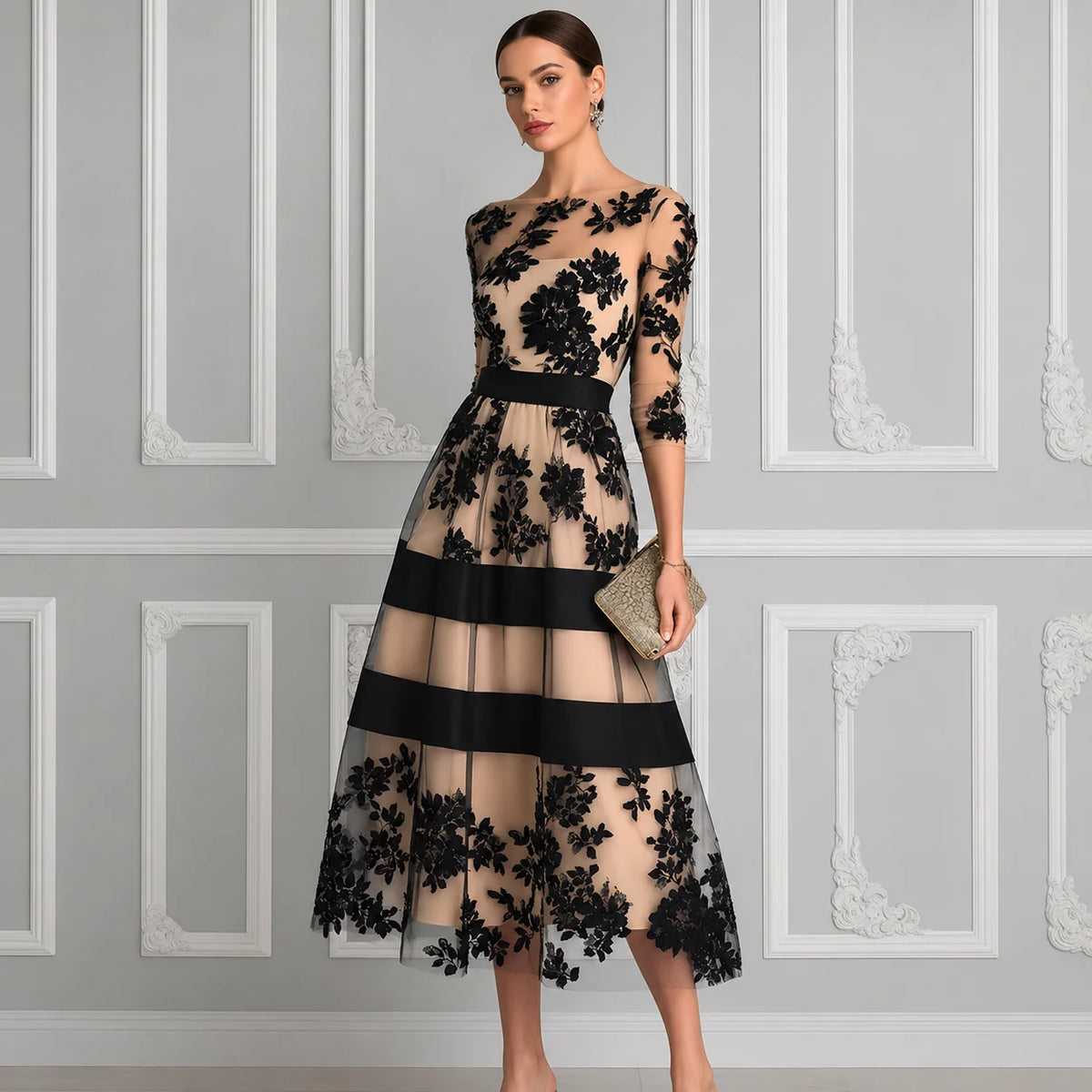 IRIS | Vestido Midi de Encaje Negro
