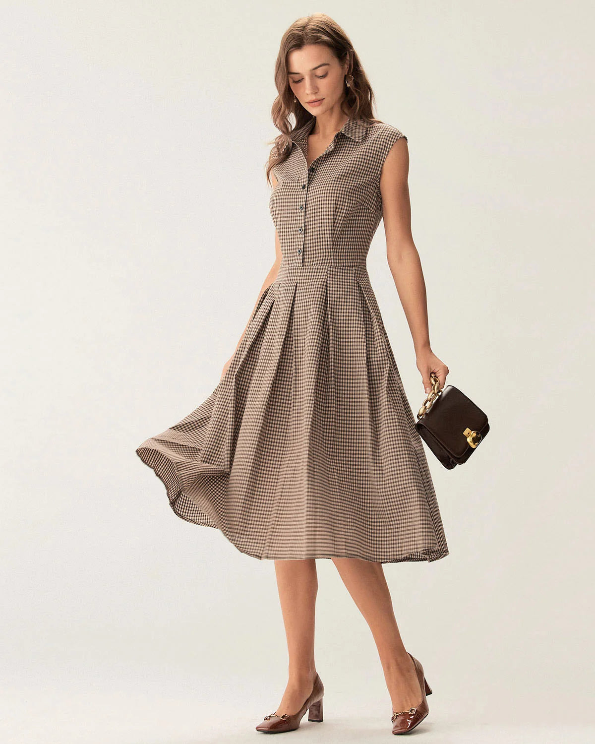 DALIA | Vestido midi plisado a cuadros marrones con botones