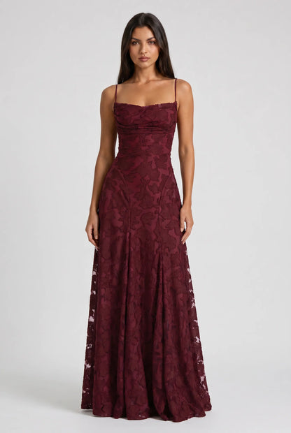 SIRA | Vestido largo y romántico