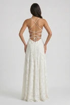 SIRA | Vestido largo y romántico
