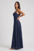 SIRA | Vestido largo y romántico