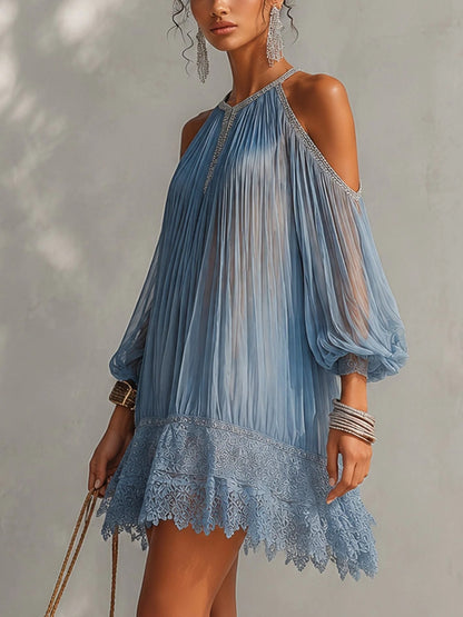 BELLA | Vestido mini de muselina con hombros descubiertos y borde de encaje.